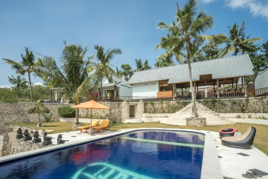 Villa Ume Tenang Nusa Penida Buitenkant foto