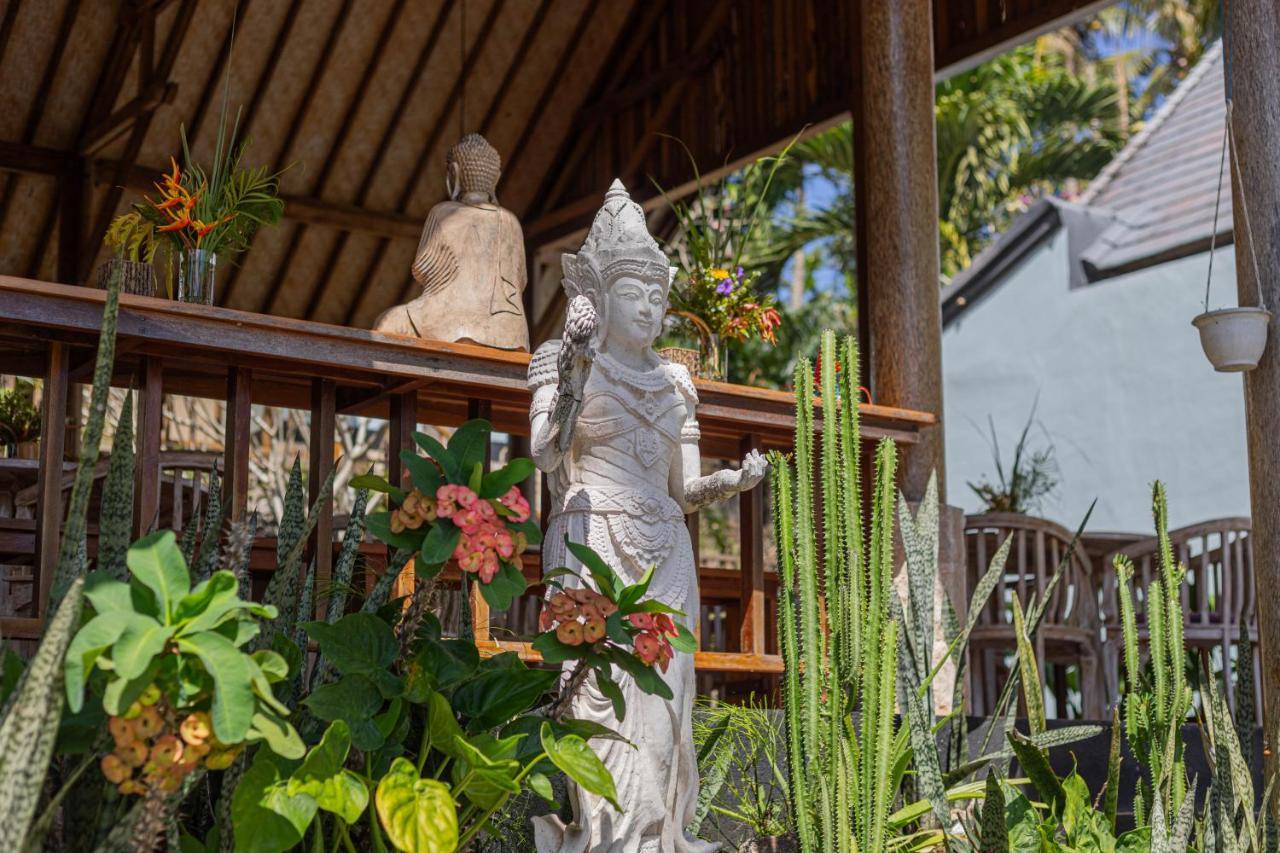 Villa Ume Tenang Nusa Penida Buitenkant foto